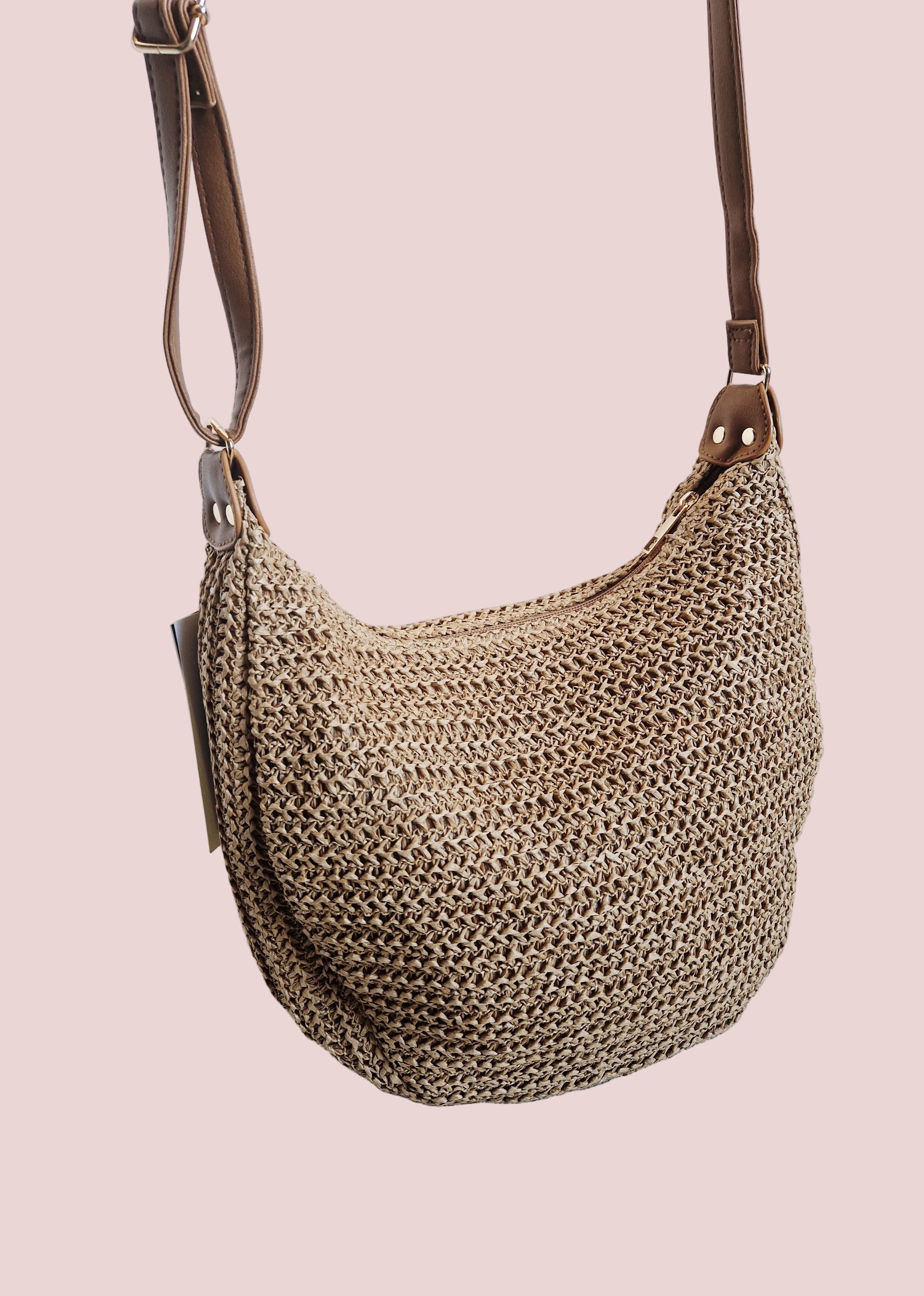 Sac bandoulière raphia foncé